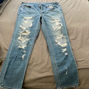 American eagle size 12 Tomgirl jeans light wash